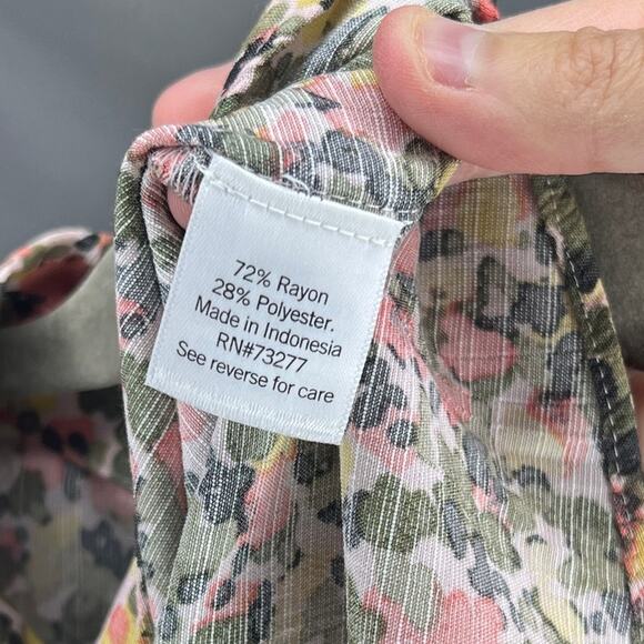 Nine West (M) Floral Button Up Front Tie Collared Short Sleeve Shirt Blouse Top - Picture 10 of 12